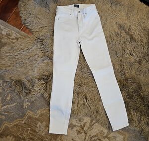 Abercrombie & Fitch Women's White Skinny Jeans
